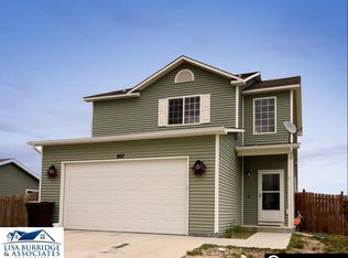 607 Pony Express Trl, Evansville, WY 82636