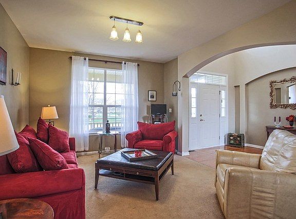 4th image of 2174 Emily Dr