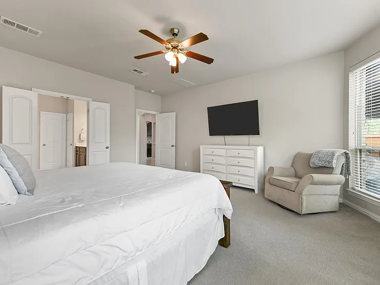 10513 Sedalia Dr — Photo 17