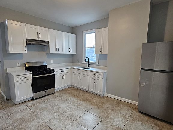 2nd image of 177 Johnson Ave Floor 3