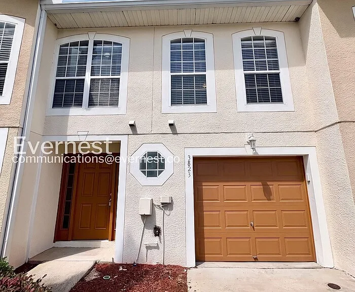 3823 Exeter Ln — Photo 2