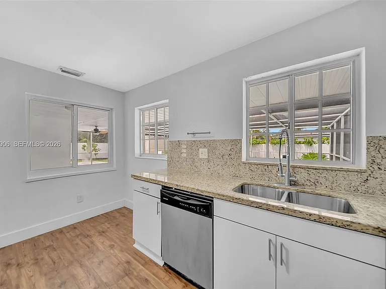 15010 NE 7th Ave #0 — Photo 19