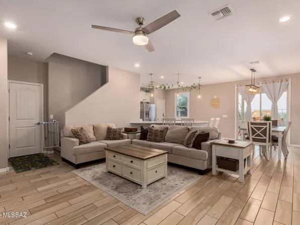 5969 Umbra Ct, Tucson, AZ 85741