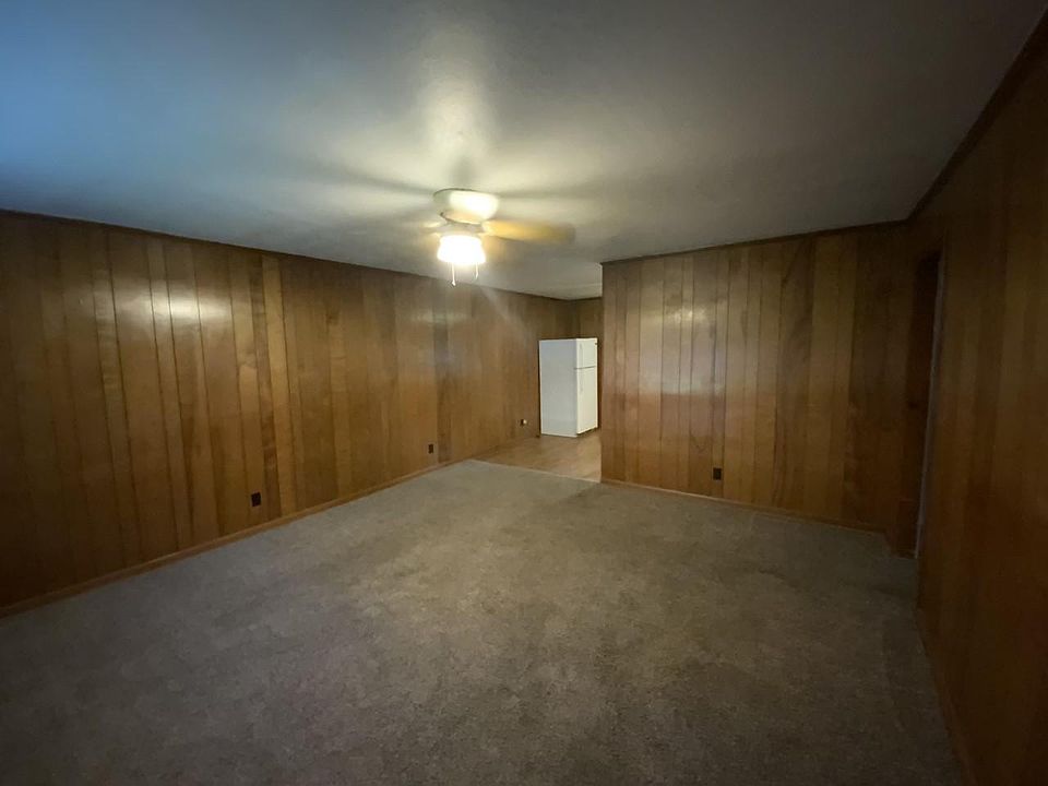 1st image of 86 Frankie Dr Unit B