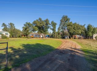 18240 View Point Dr, Anderson, CA 96007