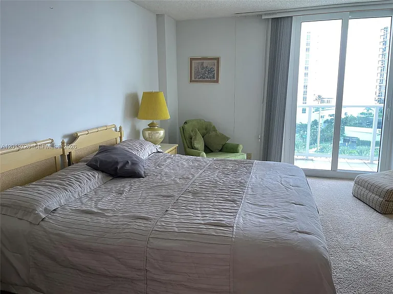 100 Bayview Dr #1012 — Photo 9
