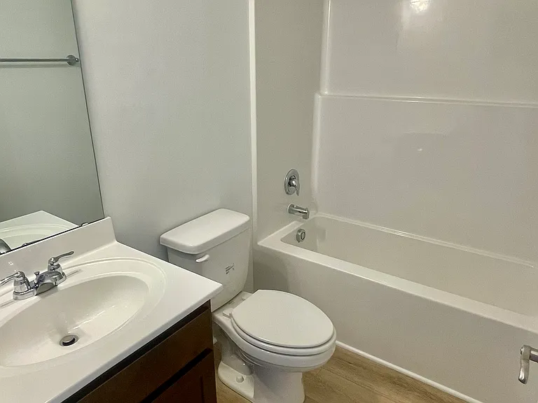 209 N Broad St — Photo 16
