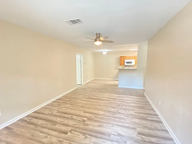 2 bed, 2.0 bath, 1081 sqft, $1,650 — Photo 3