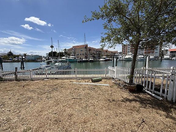 5th image of 249 BOCA CIEGA DRIVE