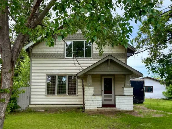 5028 E 48th St, Mannville, AB T0B 2W0