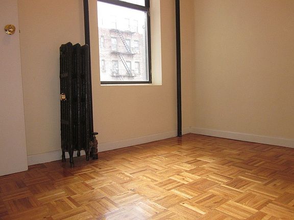 3rd image of 244 Roebling St APT 8