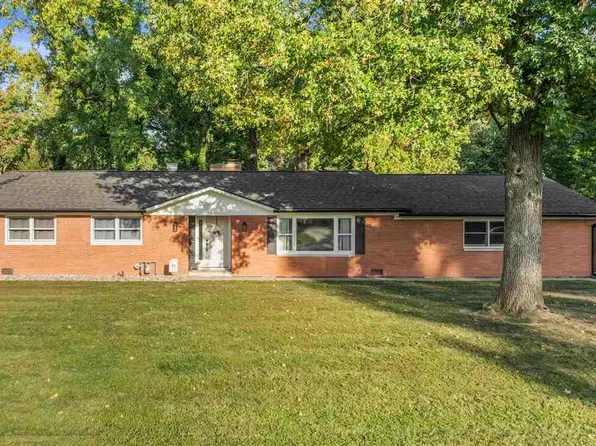 1118 N Woodridge Ave, Sullivan, IN 47882
