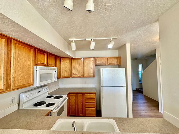 5th image of 4886-92 N Orchid Ln #4892