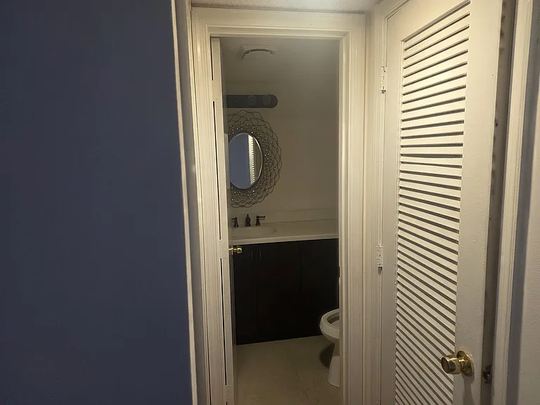 959 SE 2nd Ave #105 — Photo 18