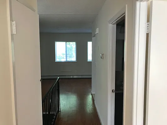 Rented by Owner | media 9