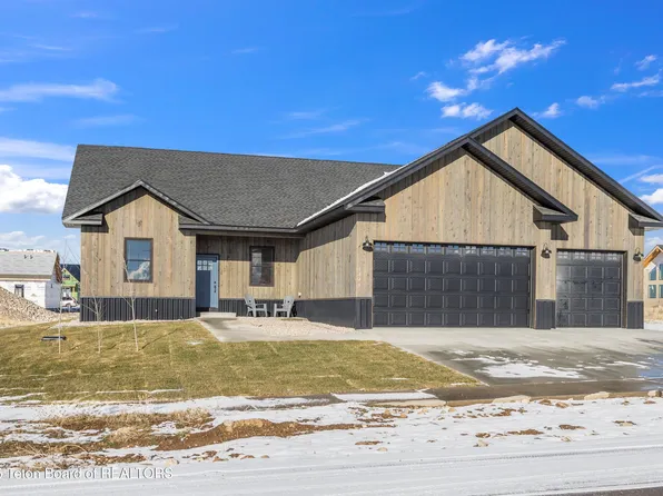 1046 Pawnee Rd, Driggs, ID 83422