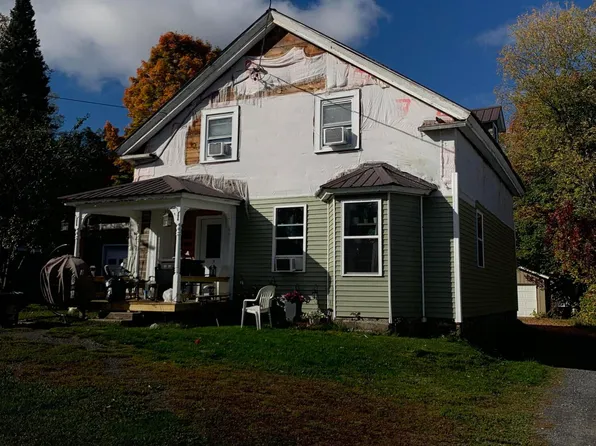 18 Depot St, Chateaugay, NY 12920