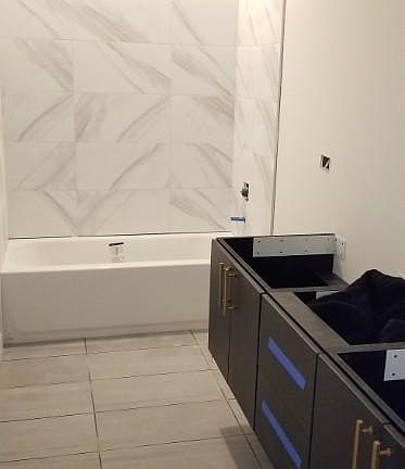 5th image of 1244 W Huron St #1AAA
