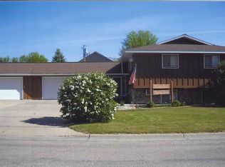 425 2nd Ave NE, Crookston, MN 56716