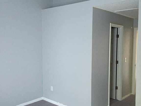 5th image of 3327 Fox Hunt Dr
