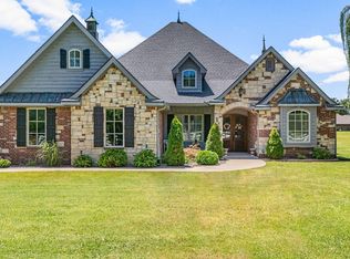 59241 E 300th Rd, Grove, OK 74344