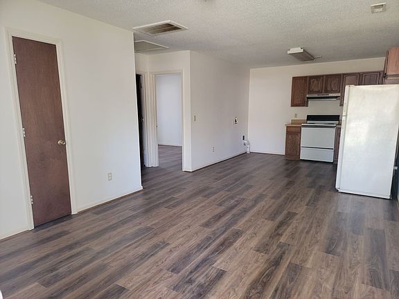 3rd image of 101 Foxberry Ct #104