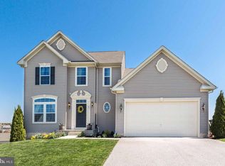 55 Flanders Ct, Hanover, PA 17331