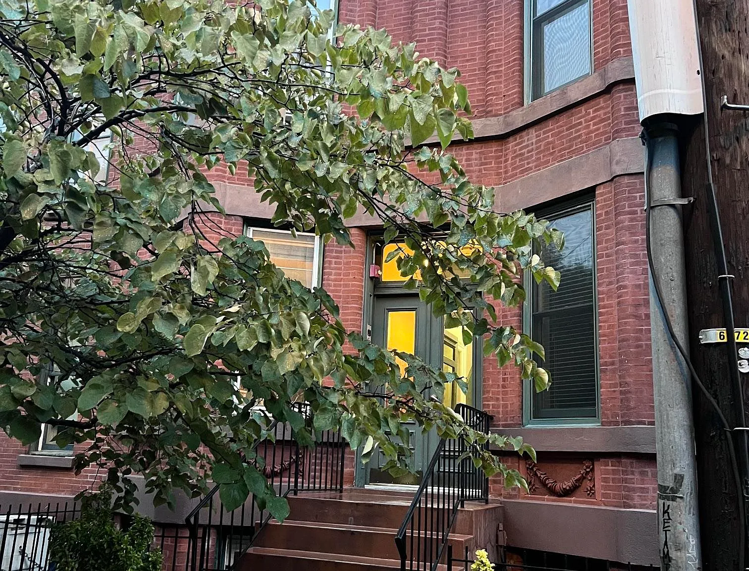 1 bed, 1.0 bath, 500 sqft, $2,100 — Photo 1
