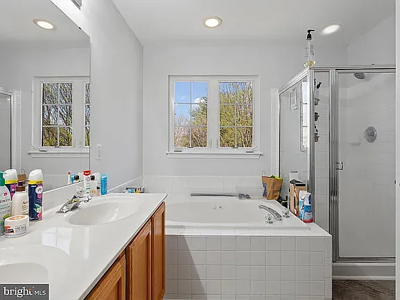 4225 Lavender Ln — Photo 4