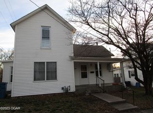 414 Clevenger St, Carthage, MO 64836