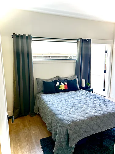 10727 NE Fremont St #10727 Photo 1