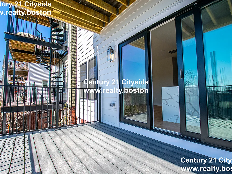 275 Webster St #3