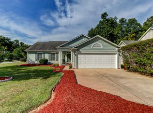 3105 Southhampton Dr, Jamestown, NC 27282