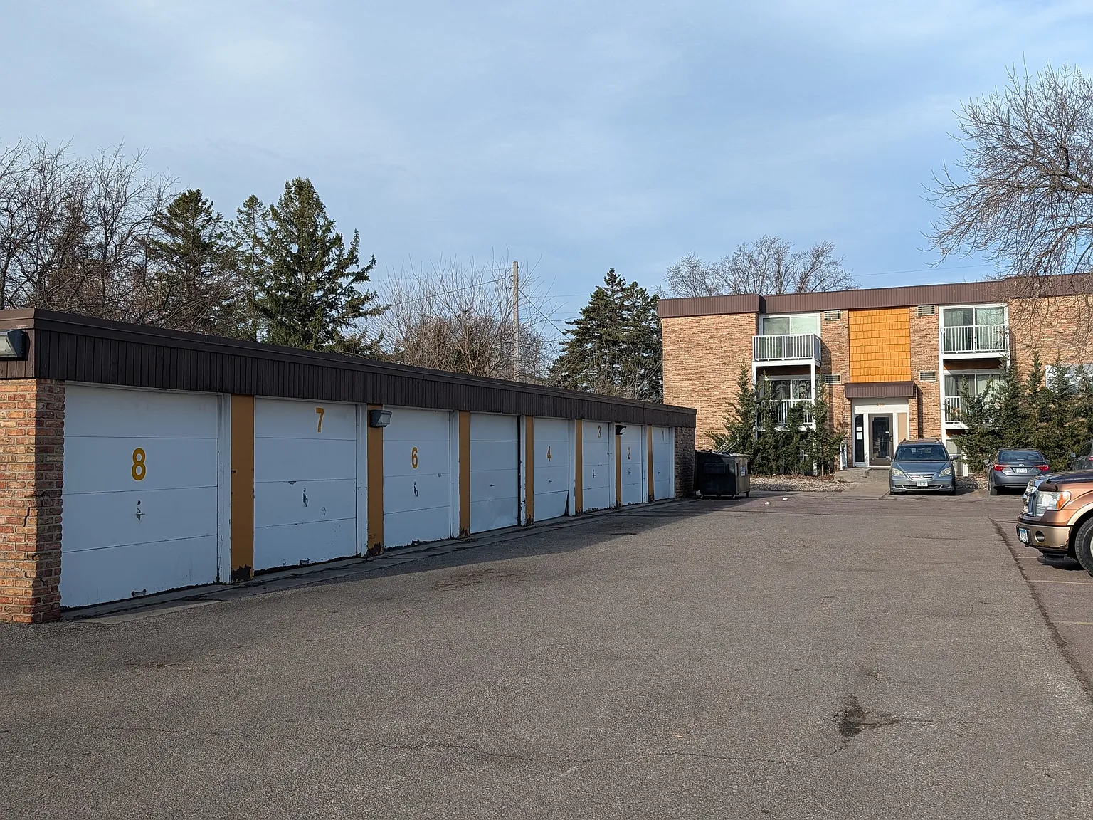 2 bed, $1,350 — Photo 3