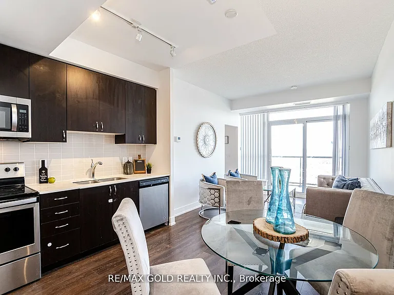 1255 Bayly St #LP03 — Photo 10