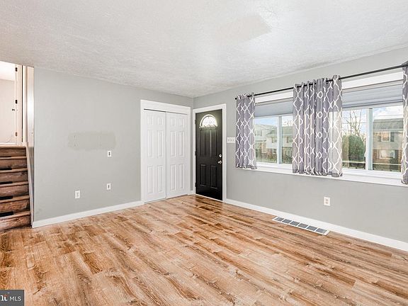 5th image of 6224 Jerome Blvd