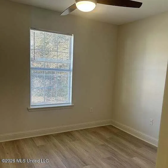 1114 Washington Ave #B — Photo 7