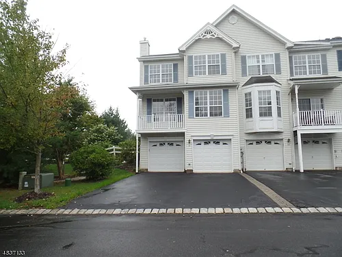 21 Haddenford Dr Photo 1
