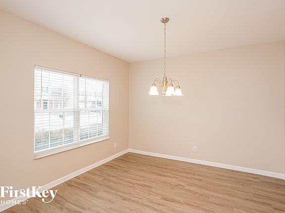 4th image of 970 Retford Dr