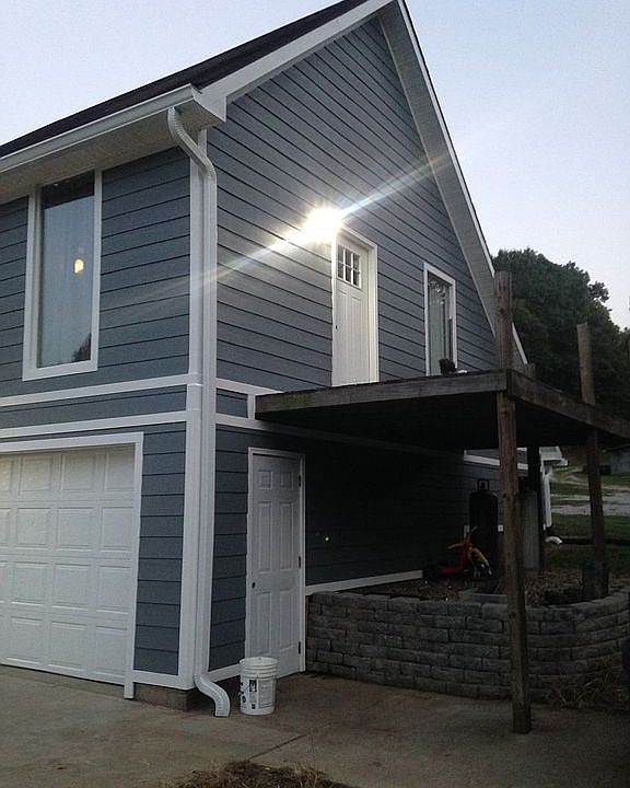 2nd image of 1053 Hoagland Rd