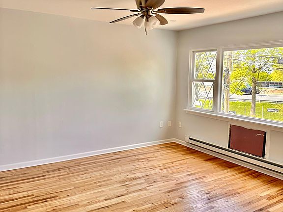 4th image of 812 Brinsmade Ave Floor 2