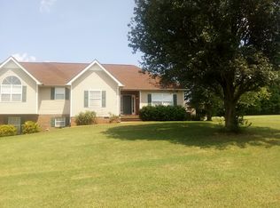 37 Oak Valley Dr, Spring Hill, TN 37174