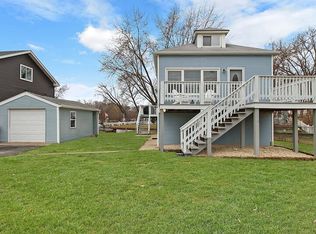 42066 N Lotus Ave, Antioch, IL 60002