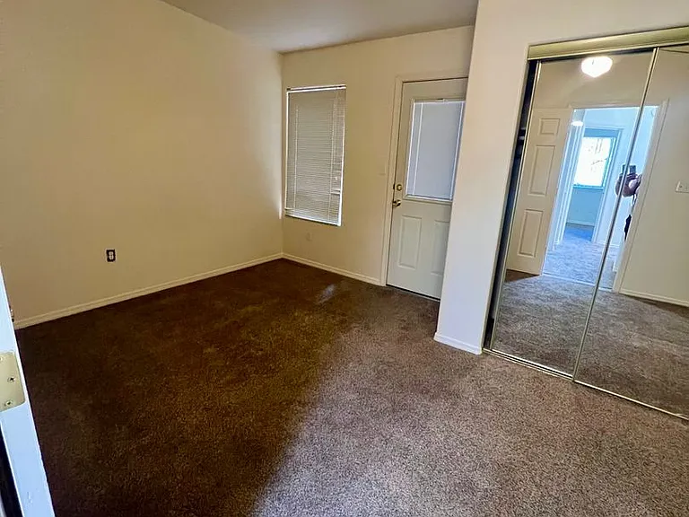 Modern Condo-Style Living Near Nob Hill & UNM $300 Off Move-In Special at The Spirals Apartments — Photo 54