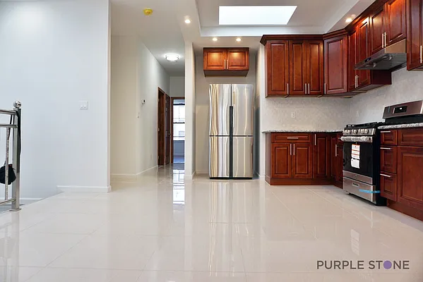 Rented by Purple Stone Realty LLC | media 3