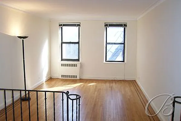 Sold by Bellmarc Realty | media 17