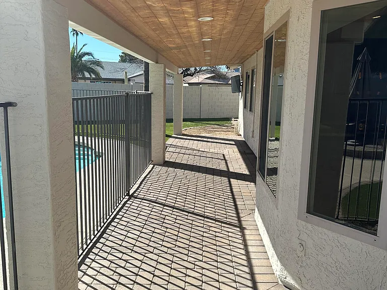 10645 E Mercer Ln — Photo 15
