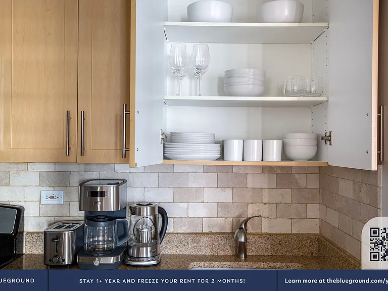 141 E 33rd St #15F — Photo 6