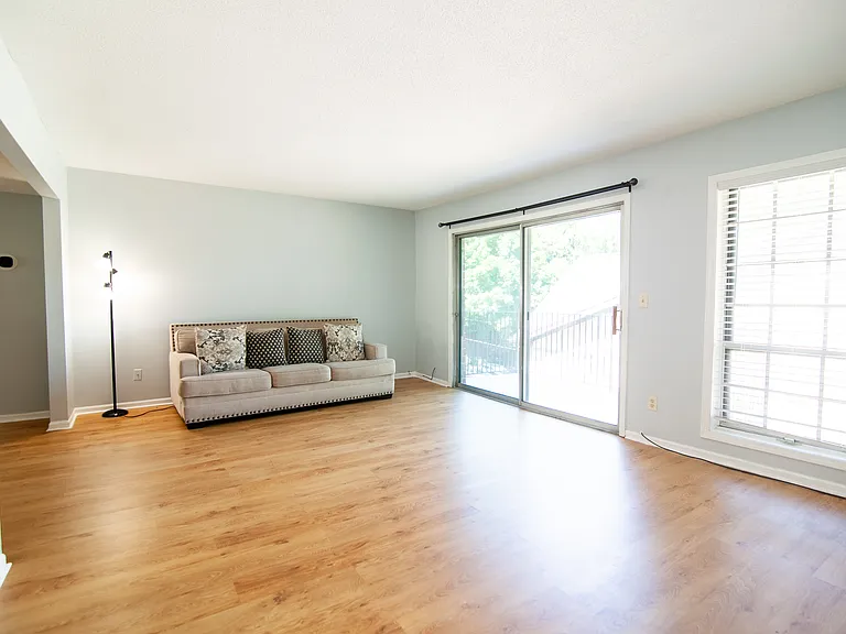 Spacious living room