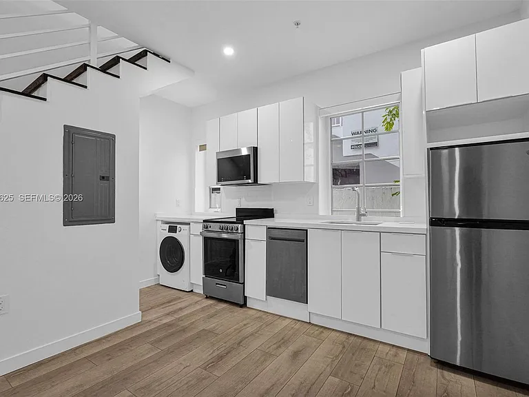 1610 Euclid Ave #A-109 — Photo 22